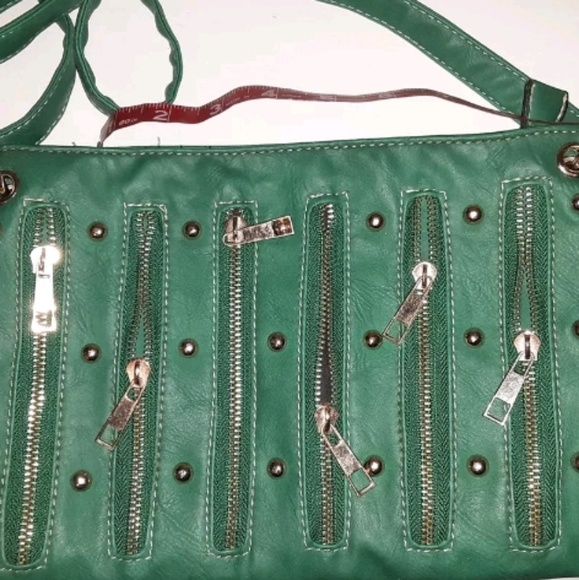 PreOwned Green Vegan Leather Zippered Shoulder Bag - Picture 1 of 5